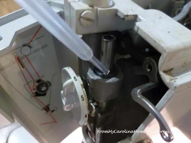 SewMachCleanOiling4